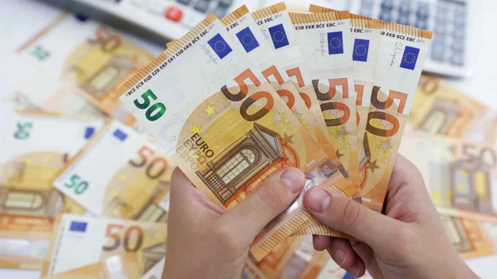 عملة أوروبا بكام| هدوء نسبي في سوق العملات.. متابعة سعر اليورو اليوم 23 يناير