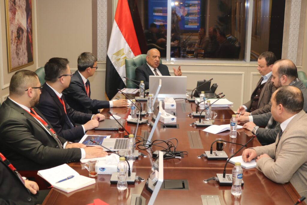 وزير الكهرباء يبحث مع صاني الصينية التعاون بتصنيع توربينات الرياح