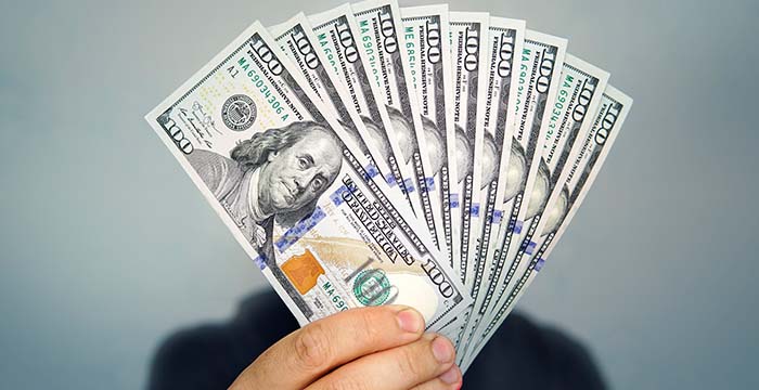 العملة بكام النهاردة| رصد لحظي لـ سعر الدولار 3 فبراير 2026 اليوم