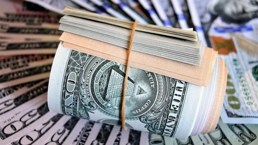 بكام الأخضر؟.. سعر الدولار اليوم 3 أبريل 2026 في البنوك المصرية