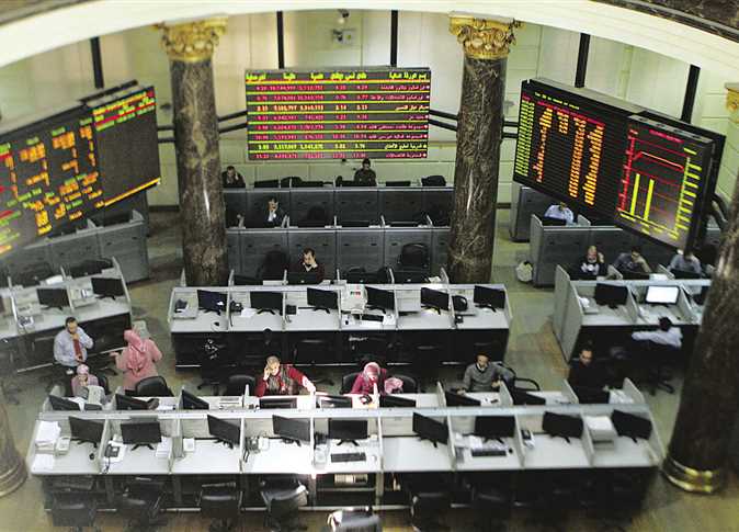 جلسة الخميس| مؤشرات البورصة المصرية تواصل تباينها بمنتصف التعاملات
